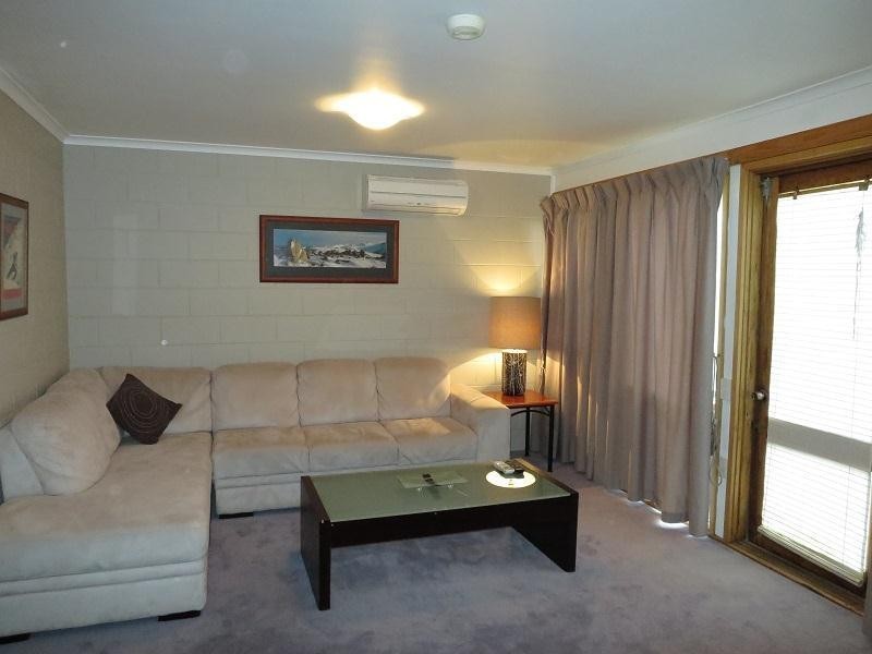 4/12 Cobbodah  Street, Jindabyne NSW 2627