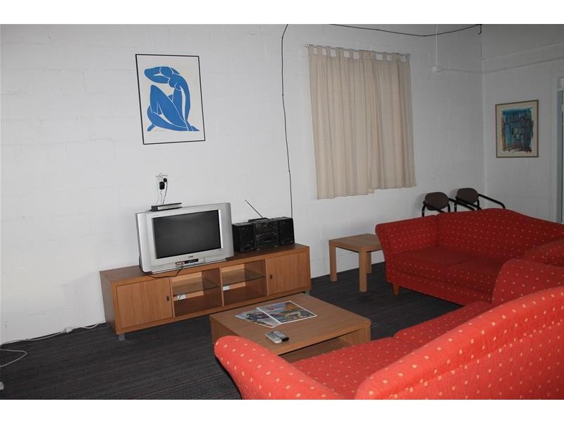 12 Clyde Street, Jindabyne NSW 2627