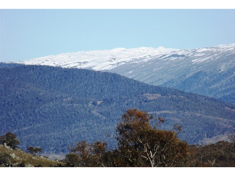 59 Tirrike  Lane, Jindabyne NSW 2627