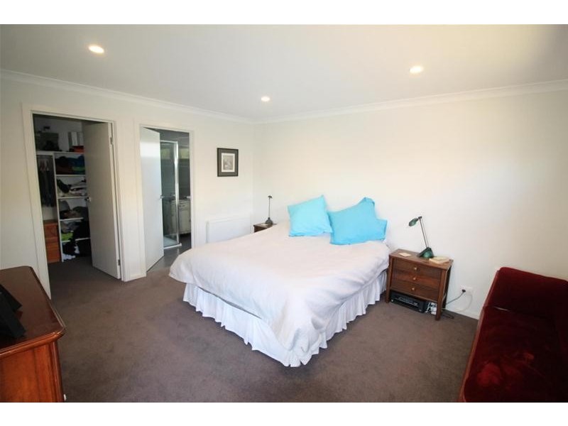 18 banksia Avenue, Kalkite NSW 2627