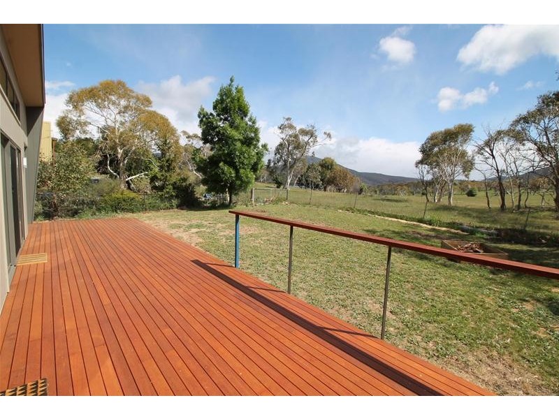 18 banksia Avenue, Kalkite NSW 2627