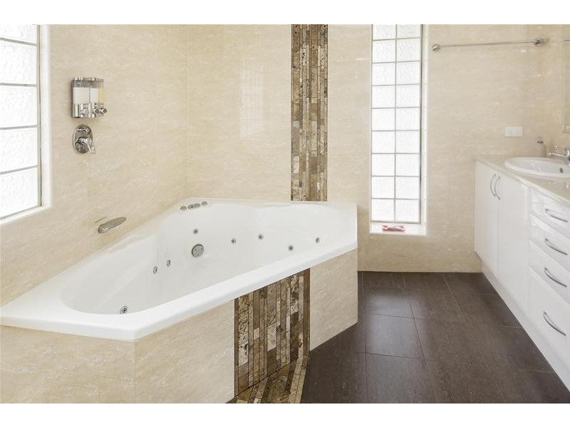 9 Bullocks Drive, Crackenback NSW 2627