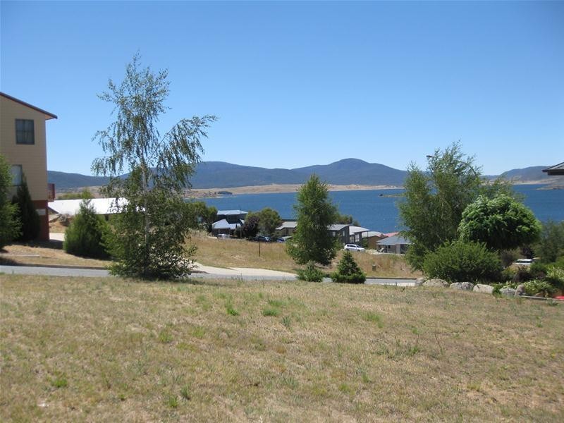 15 Adams Avenue, Jindabyne NSW 2627