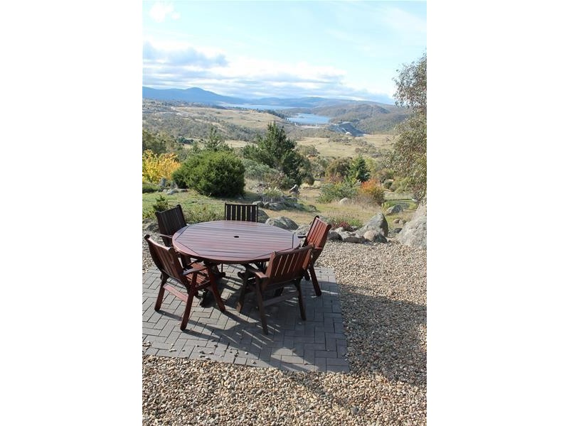 14 Lakewood Drive, Jindabyne NSW 2627