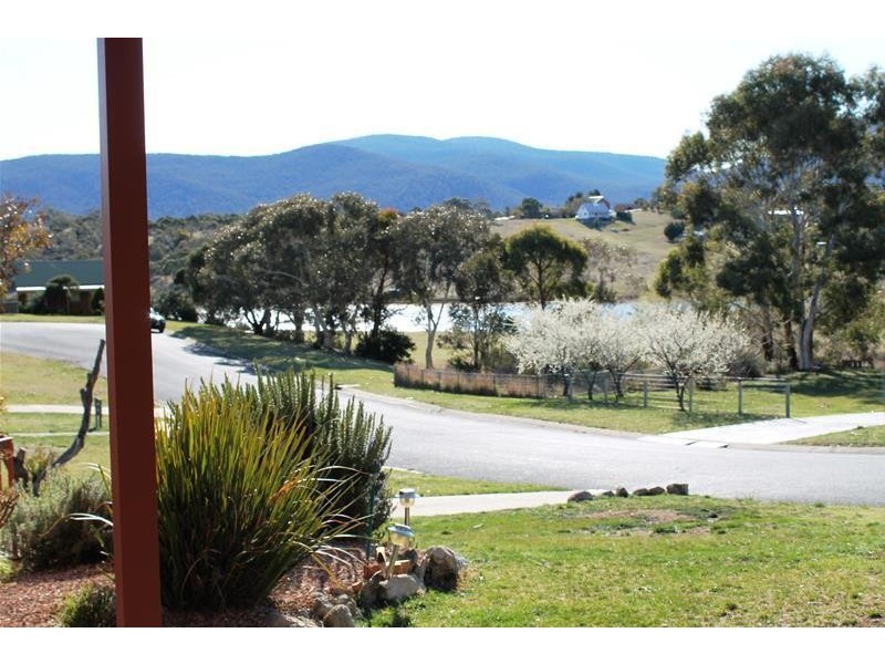 1/21 Magnolia Avenue, Kalkite NSW 2627