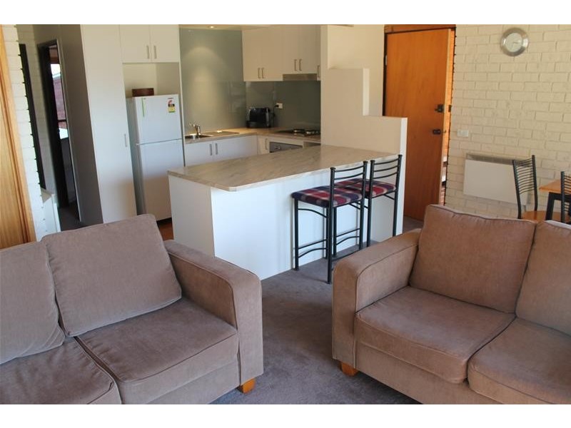 1/21 Magnolia Avenue, Kalkite NSW 2627