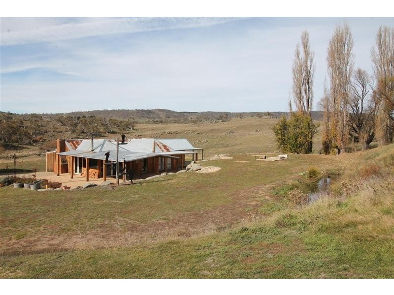 65 Carinya Lane, Jindabyne NSW 2627