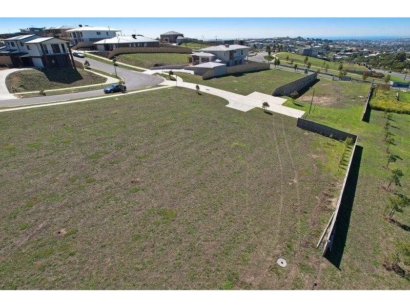 12-14 Oakhill Drive, Highton VIC 3216