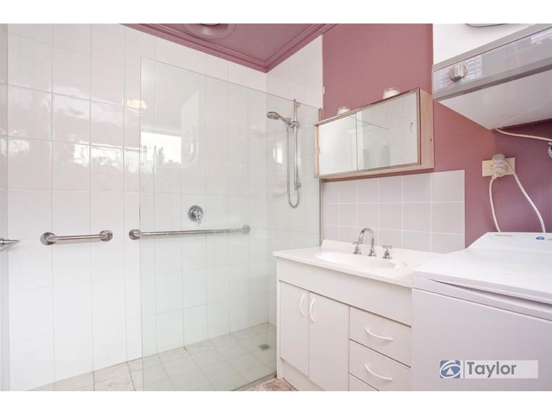 1/489 Ryrie Street, East Geelong VIC 3219