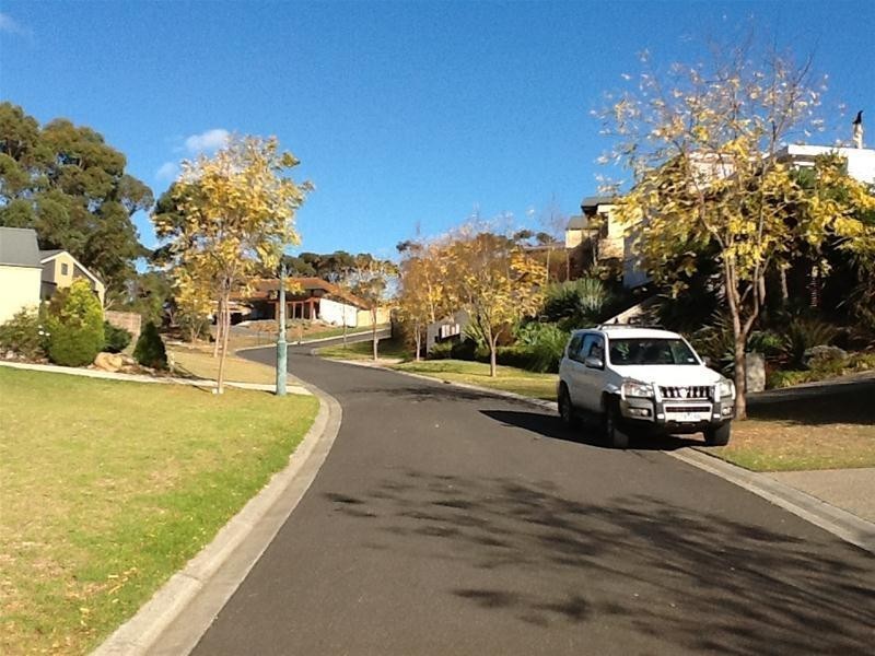 17-18 Nevair Court, Highton VIC 3216