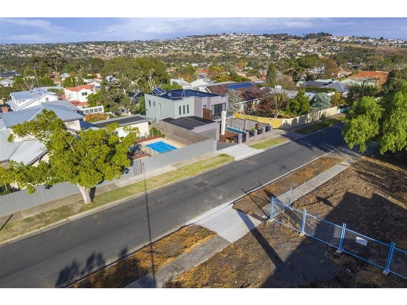 2b Grant Street, Newtown VIC 3220