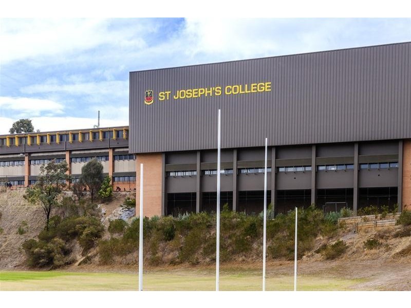 2b Grant Street, Newtown VIC 3220