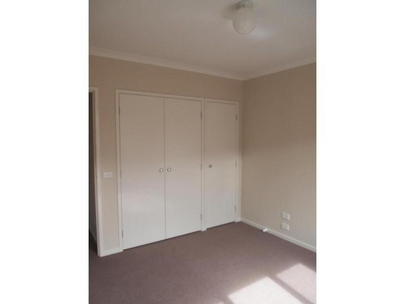 2/22 Lancaster Avenue, Newcomb VIC 3219