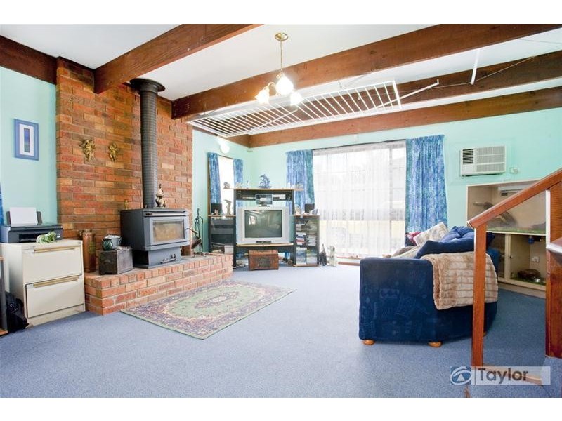 39 Springhurst Crescent, Grovedale VIC 3216