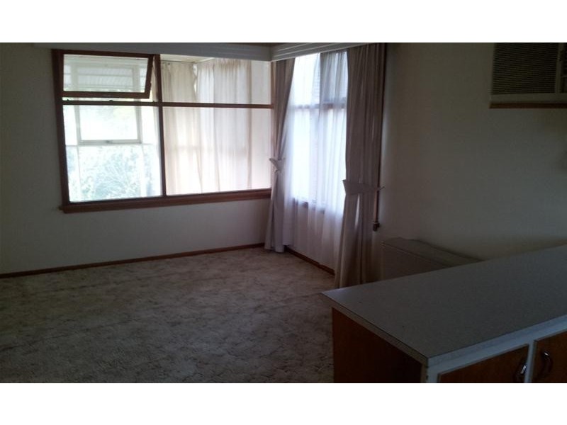 5 Remony Avenue, Highton VIC 3216