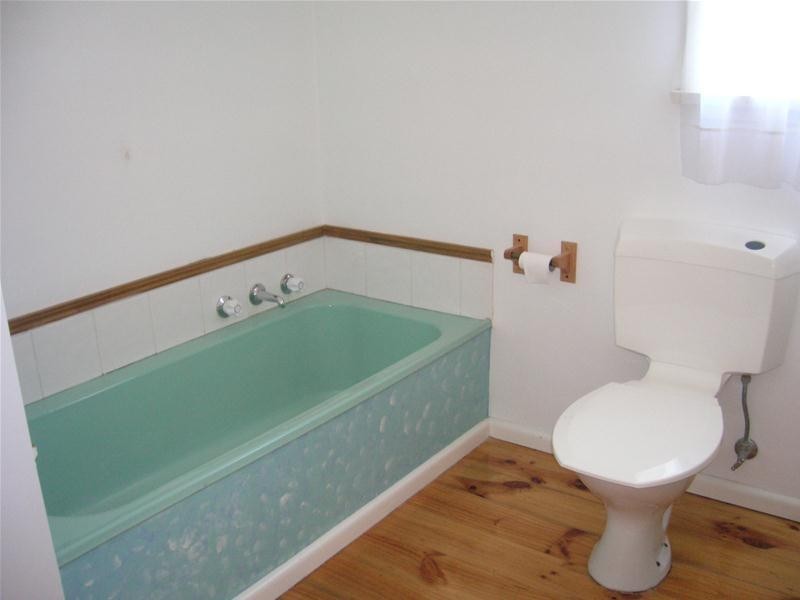 5 Remony Avenue, Highton VIC 3216