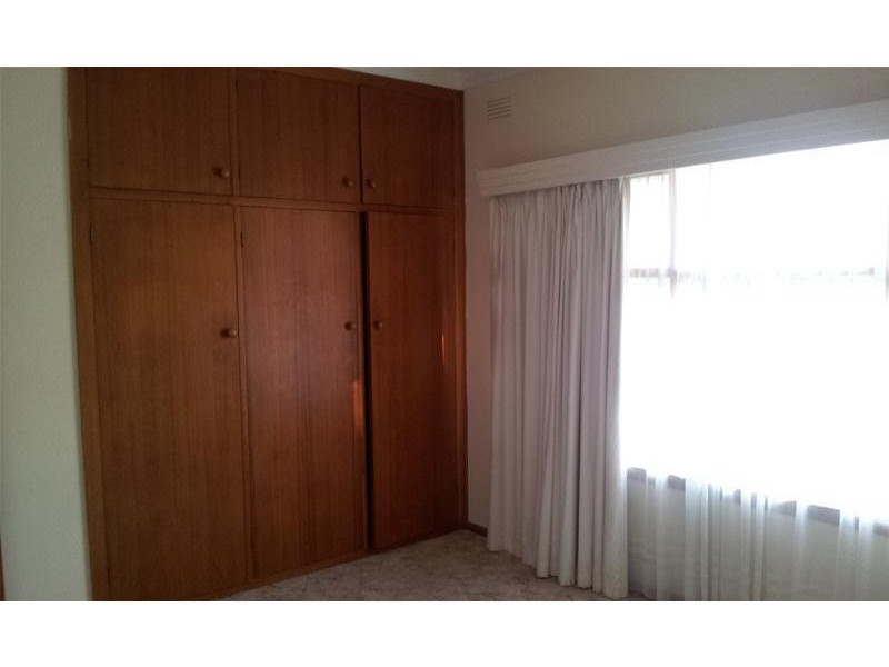 5 Remony Avenue, Highton VIC 3216