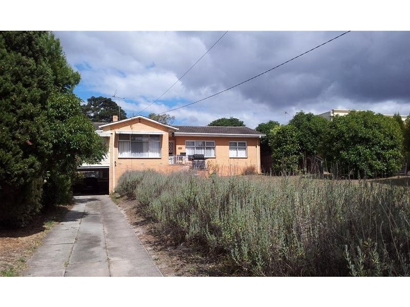 5 Remony Avenue, Highton VIC 3216