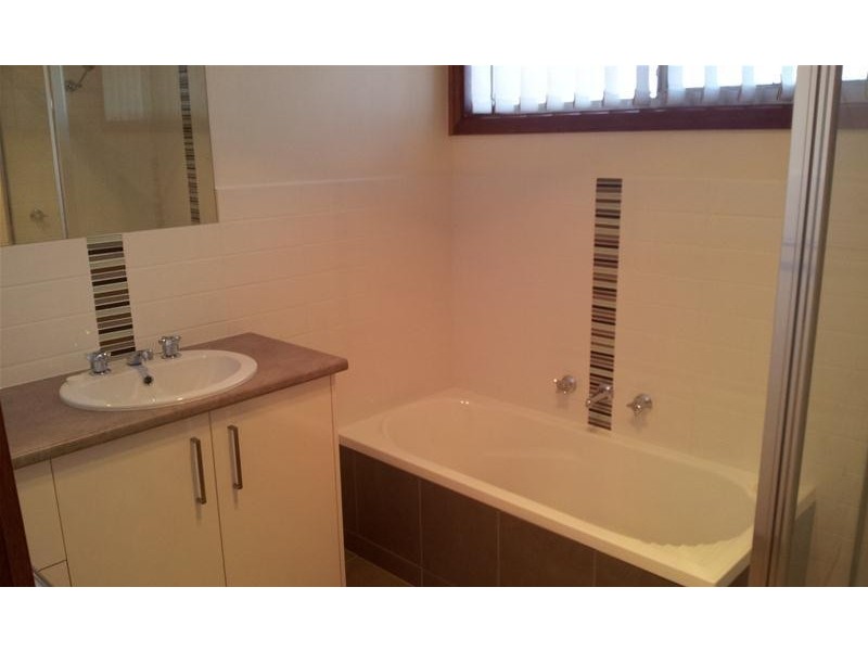 37 Nicholson Crescent, Bell Park VIC 3215