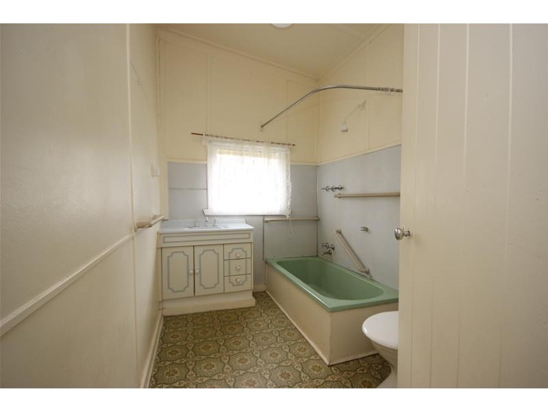 12 Lawrence Street, Camperdown VIC 3260