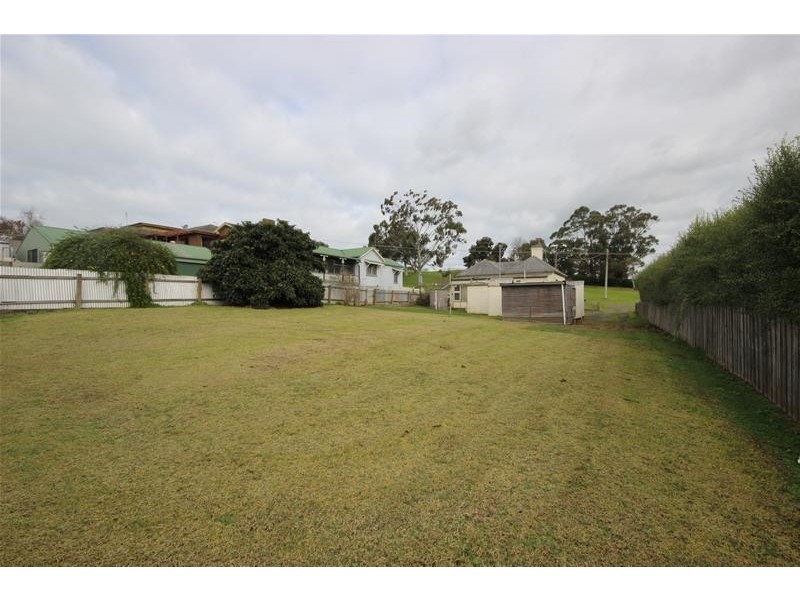 12 Lawrence Street, Camperdown VIC 3260