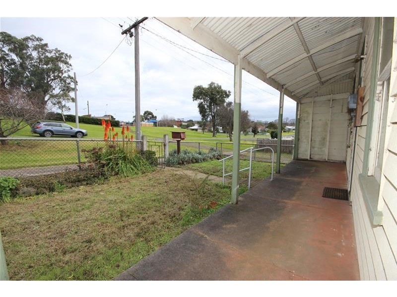 12 Lawrence Street, Camperdown VIC 3260