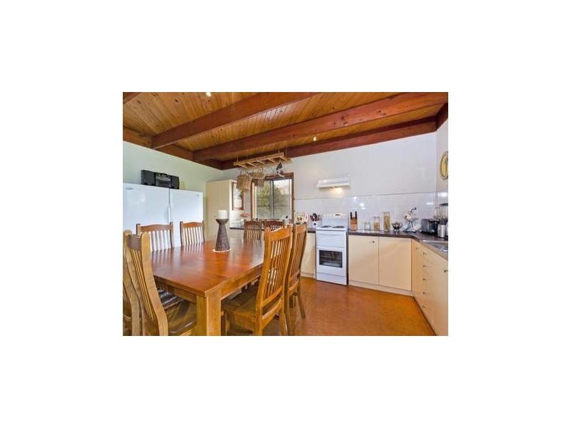 41 Mackinnons Bridge Road, Noorat VIC 3265