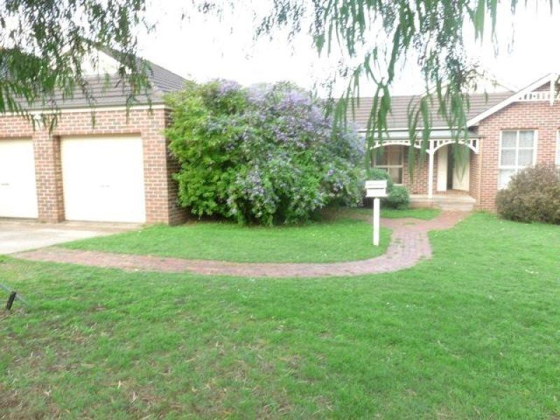 8 Roslyn Close, Warrnambool VIC 3280