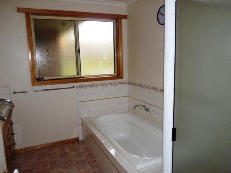 4 Boyle Court, Warrnambool VIC 3280