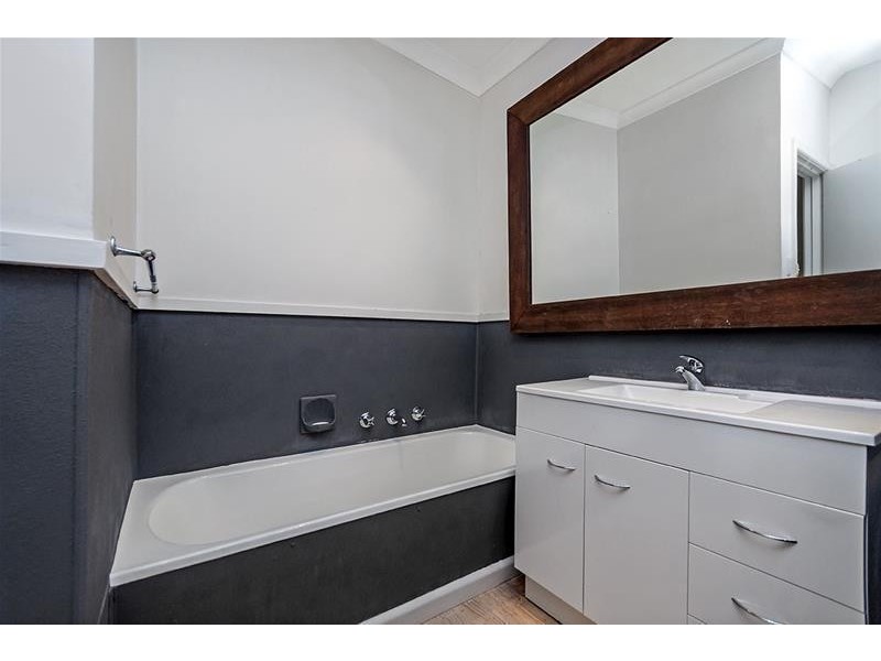 110 Hickford Parade, Warrnambool VIC 3280