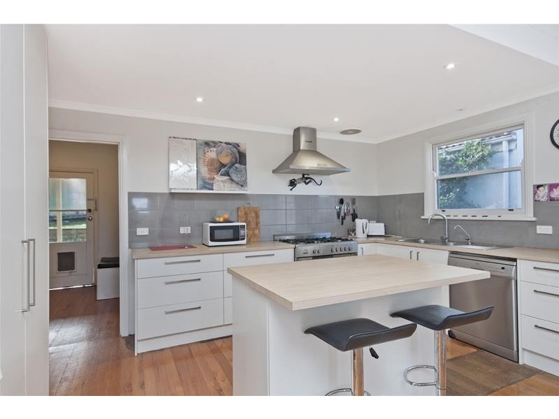 6 Emma Avenue, Warrnambool VIC 3280