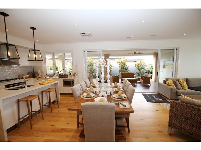 60 Sommerville Boulevard, Warrnambool VIC 3280