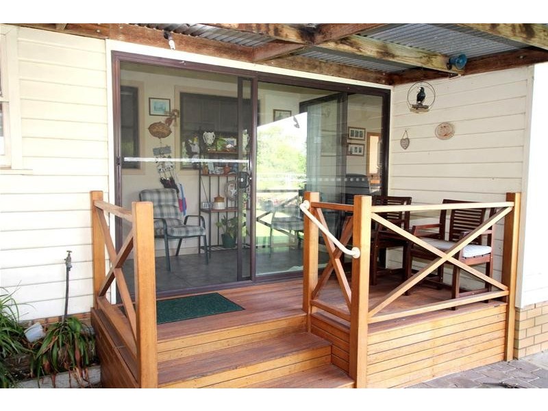 10 Lyons Street, Terang VIC 3264