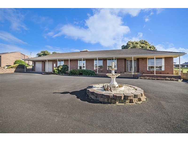8 Hopetoun Road, Warrnambool VIC 3280