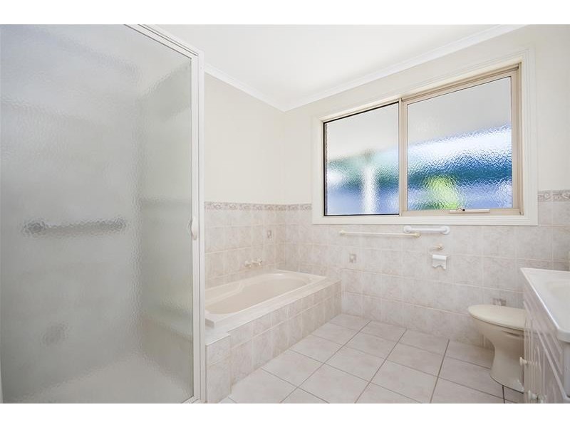 8 Hopetoun Road, Warrnambool VIC 3280