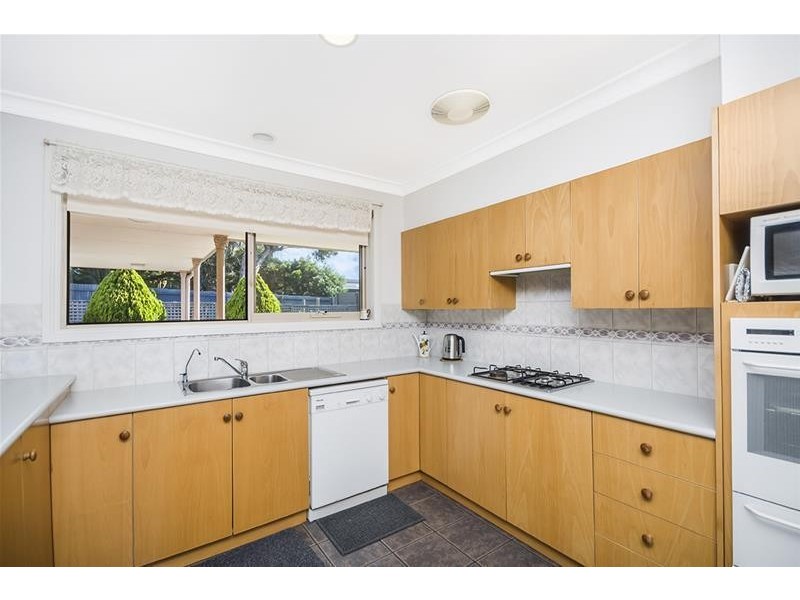8 Hopetoun Road, Warrnambool VIC 3280