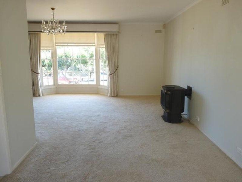 8 Ponting Drive, Warrnambool VIC 3280