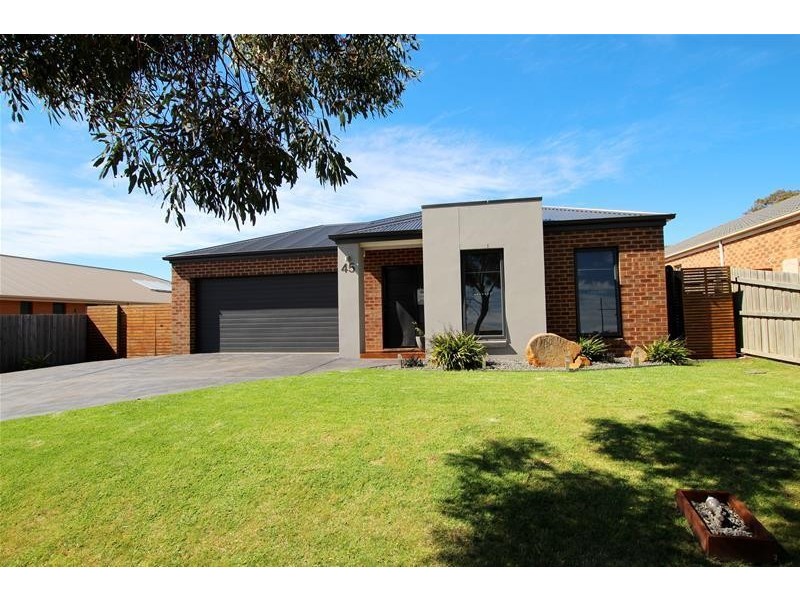 45 Boston Drive, Warrnambool VIC 3280