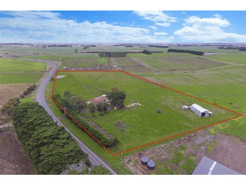 1662 Warrnambool-Caramut Road, Winslow VIC 3281