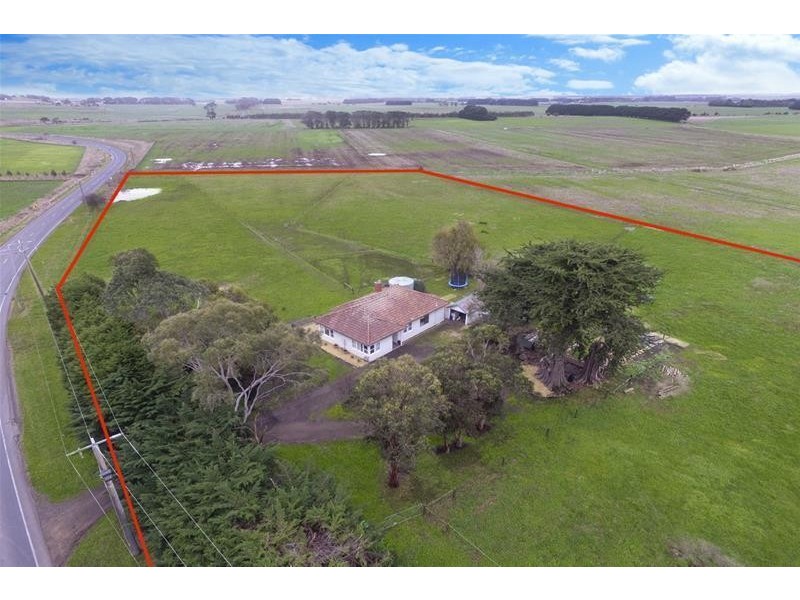1662 Warrnambool-Caramut Road, Winslow VIC 3281