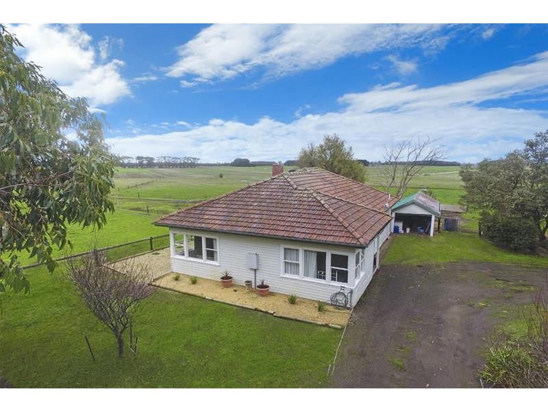1662 Warrnambool-Caramut Road, Winslow VIC 3281