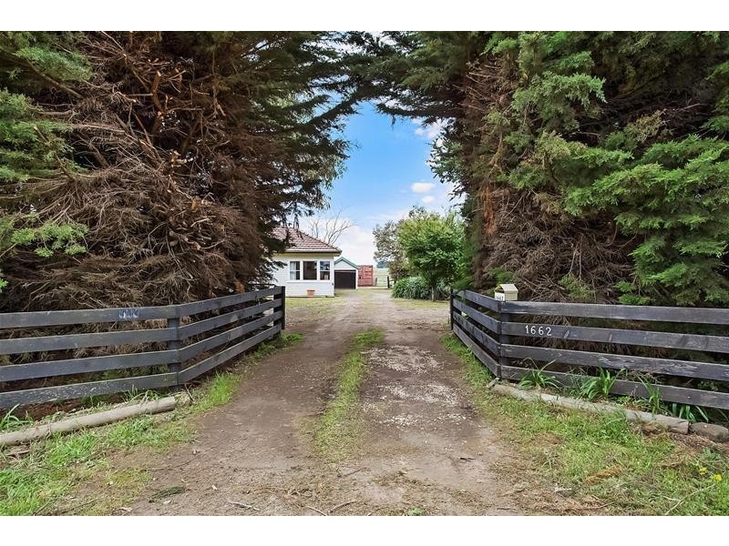 1662 Warrnambool-Caramut Road, Winslow VIC 3281