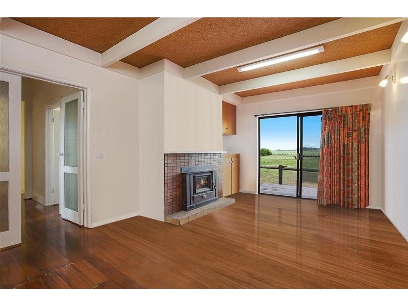 1662 Warrnambool-Caramut Road, Winslow VIC 3281