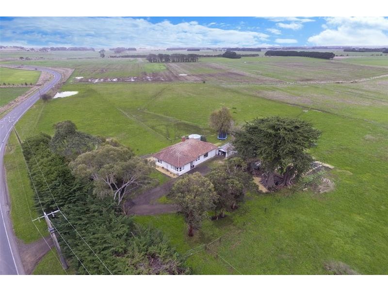 1662 Warrnambool-Caramut Road, Winslow VIC 3281