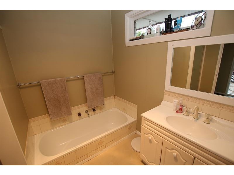 7 Donaldson Drive, Warrnambool VIC 3280