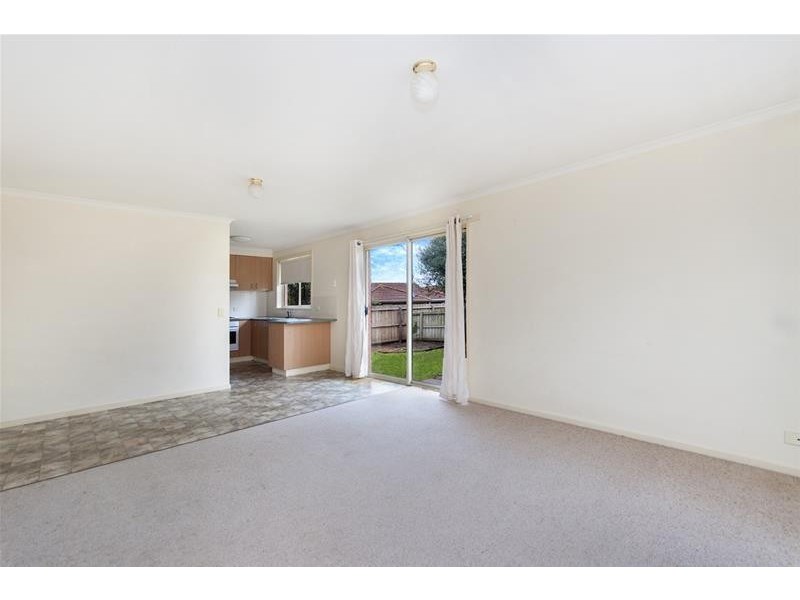 2/18 Caroville Drive, Warrnambool VIC 3280