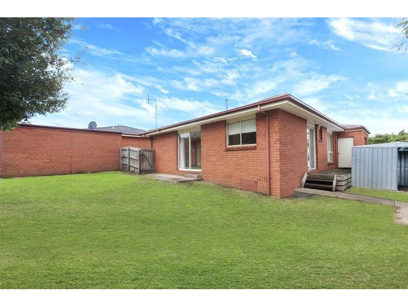 2/18 Caroville Drive, Warrnambool VIC 3280