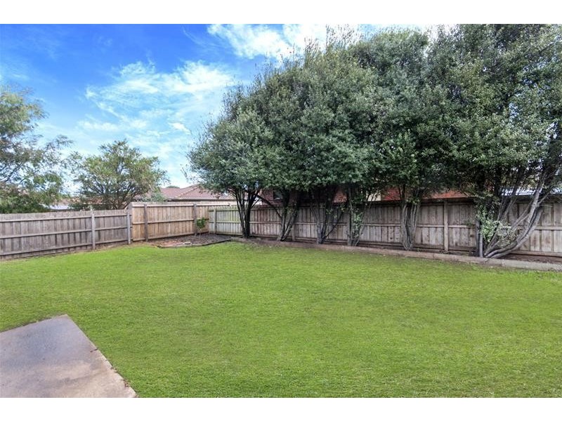 2/18 Caroville Drive, Warrnambool VIC 3280