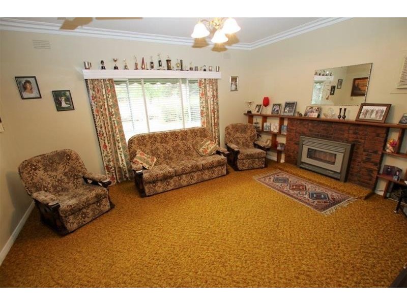 8 Brown Street, Caramut VIC 3274