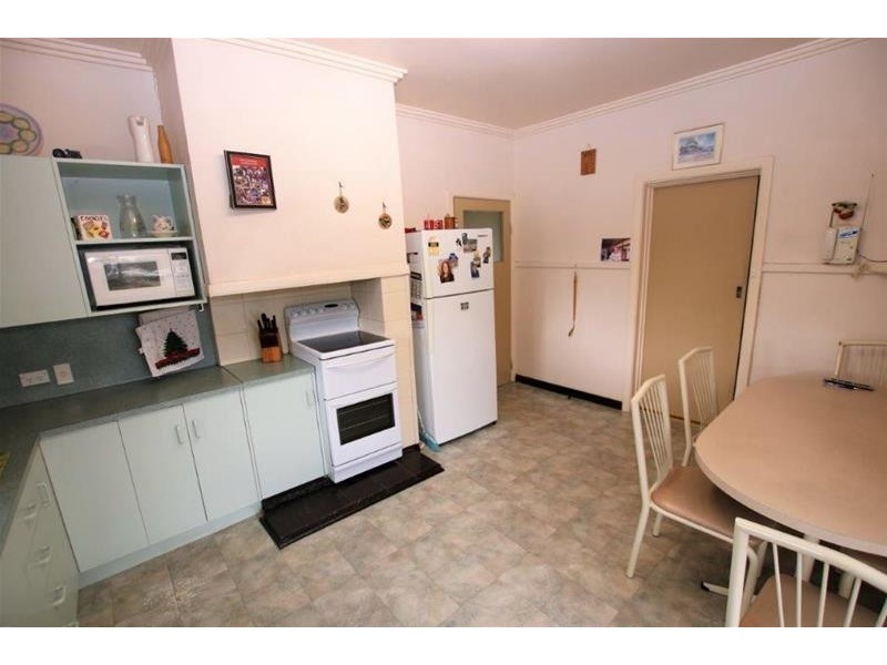 8 Brown Street, Caramut VIC 3274